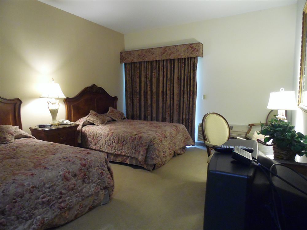 Regalia Hotel & Conference Center Village of Four Seasons Luaran gambar